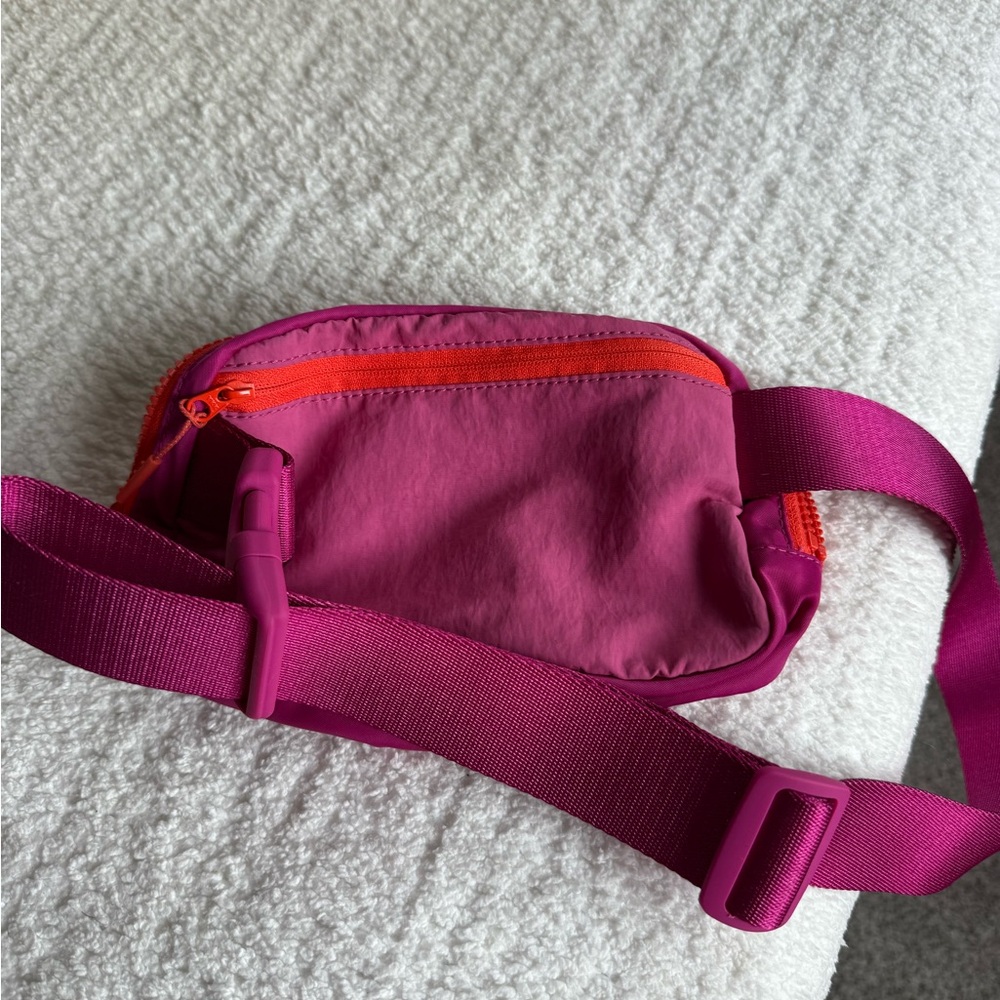 Lululemon Athletica Fuchsia and Tangerine Belt Bag